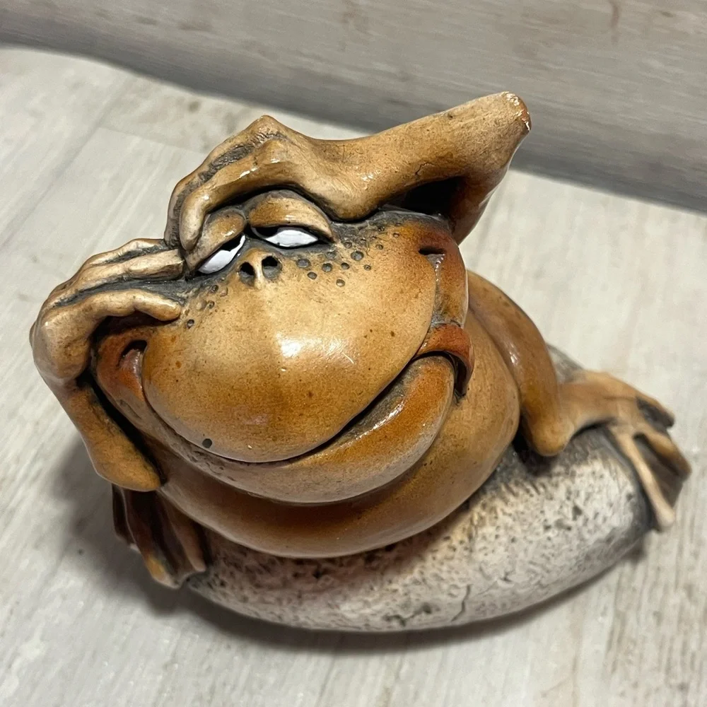 John Raya Beasties of the‎ Kingdom BROWN FLEETFOOT FROG Resin Figurine Retired